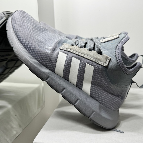 Adidas Swift run x trainer -size 10 - Picture 2 of 9
